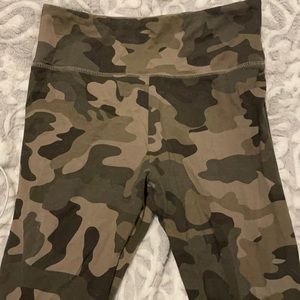 Green camo leggings!